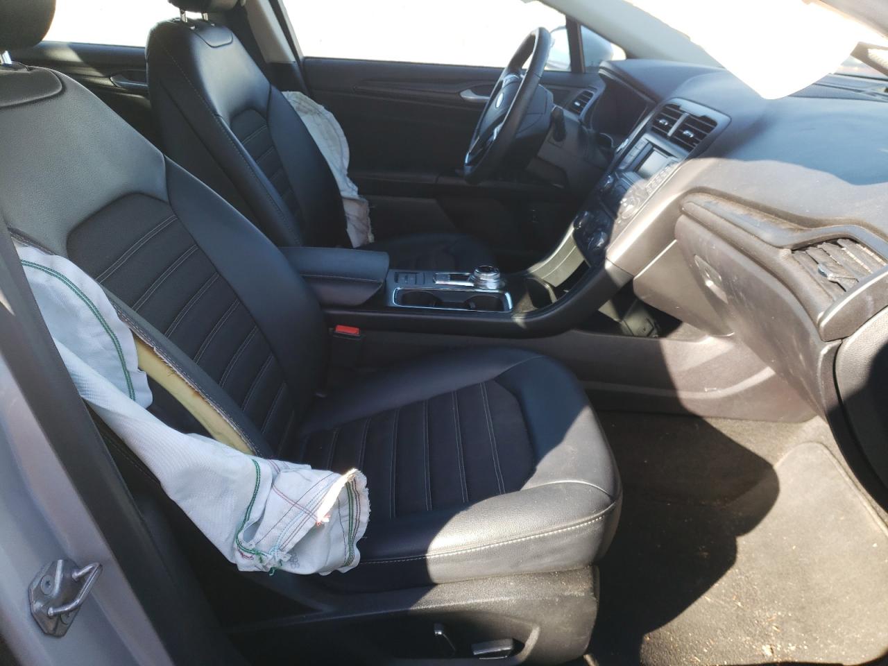 Photo 5 from auction – 2018 FORD FUSION SE with VIN 3FA6P0LU9JR168764