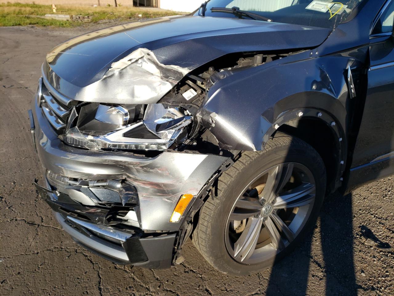 Photo 9 from auction – 2019 VOLKSWAGEN TIGUAN SE with VIN 3VV2B7AX2KM024552