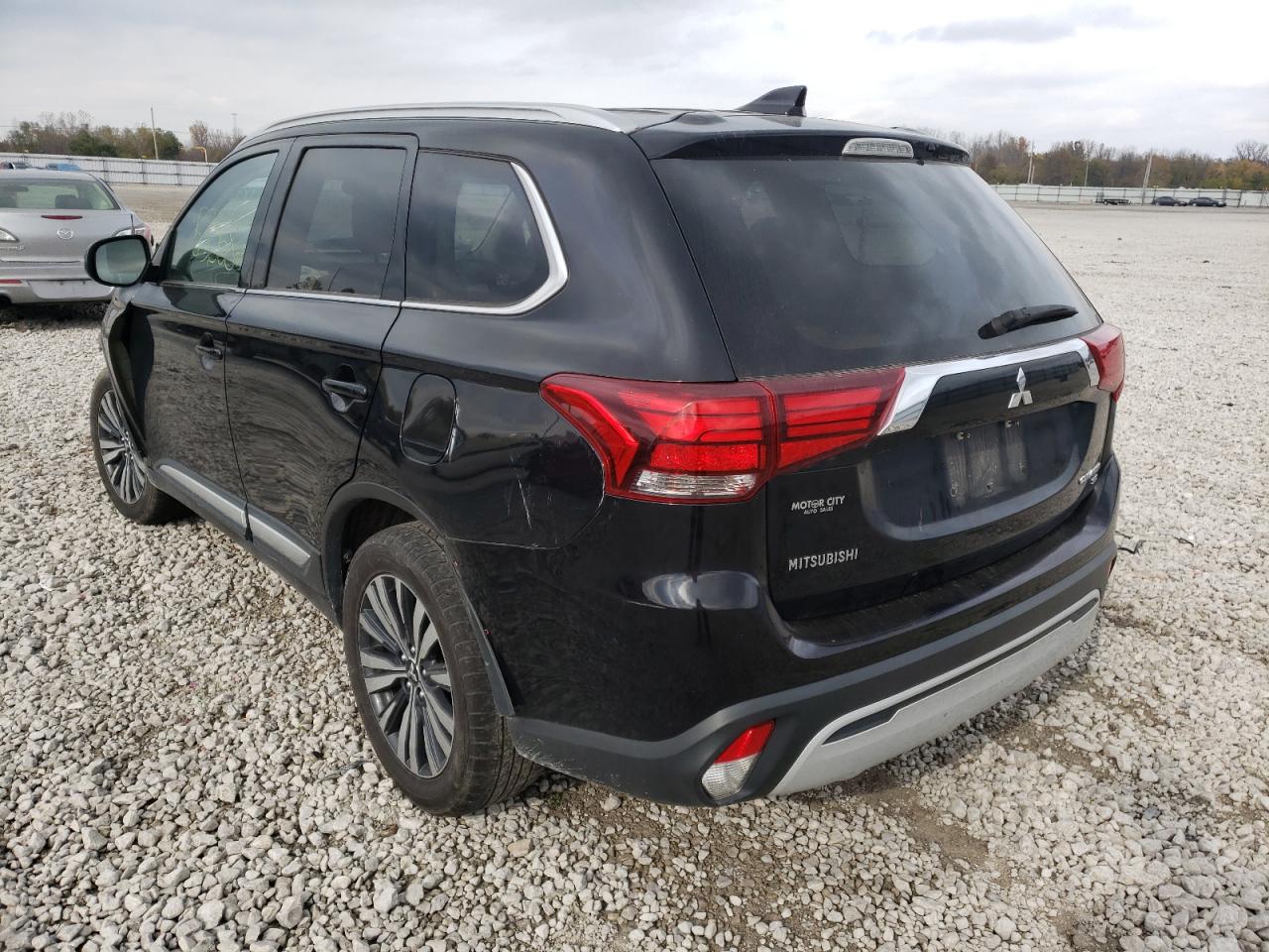 Photo 3 from auction – 2019 MITSUBISHI OUTLANDER with VIN JA4AZ3A38KZ027721