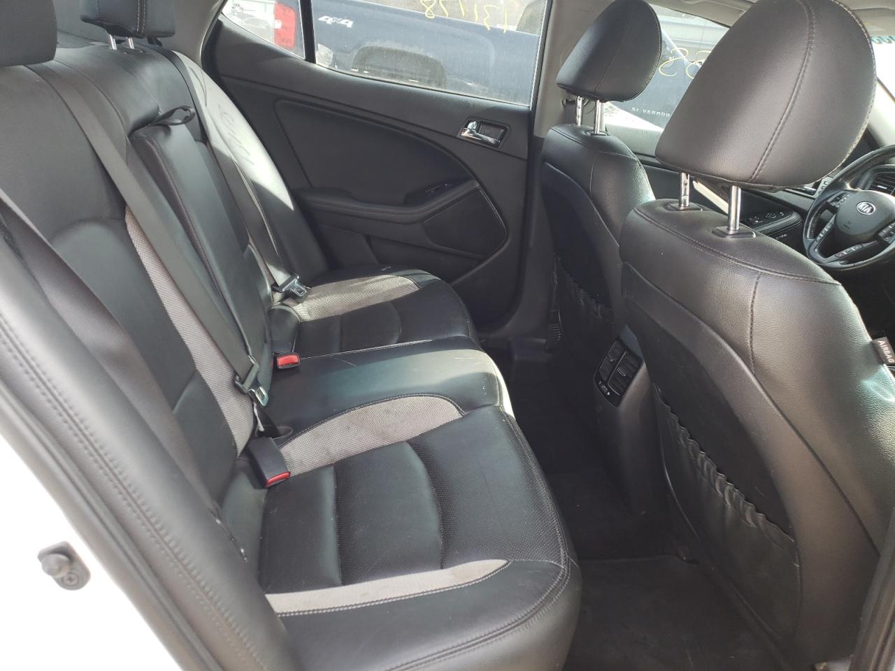 Photo 6 from auction – 2013 KIA OPTIMA SX with VIN 5XXGR4A65DG180742