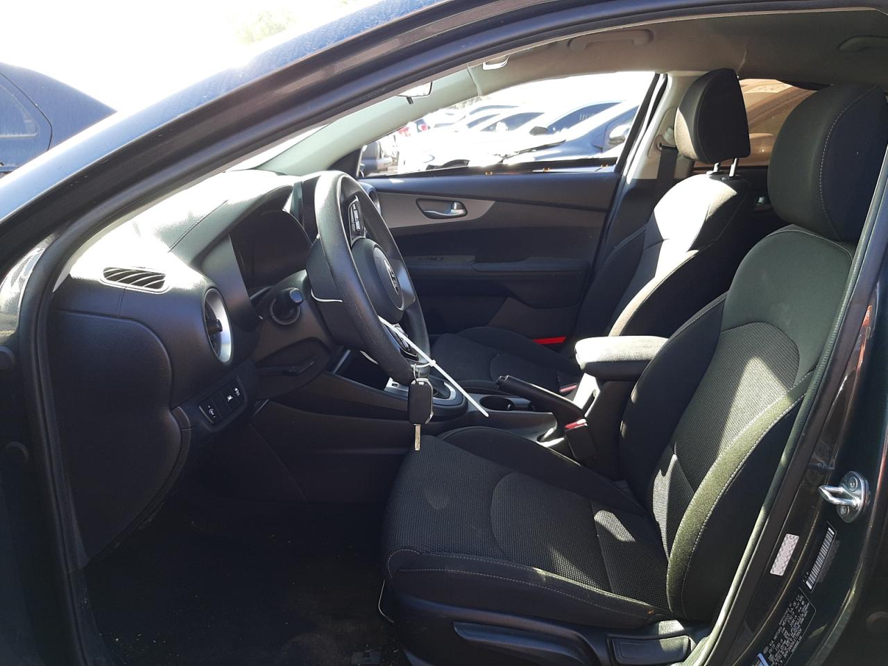Photo 5 from auction – 2020 KIA FORTE FE with VIN 3KPF24AD0LE170934