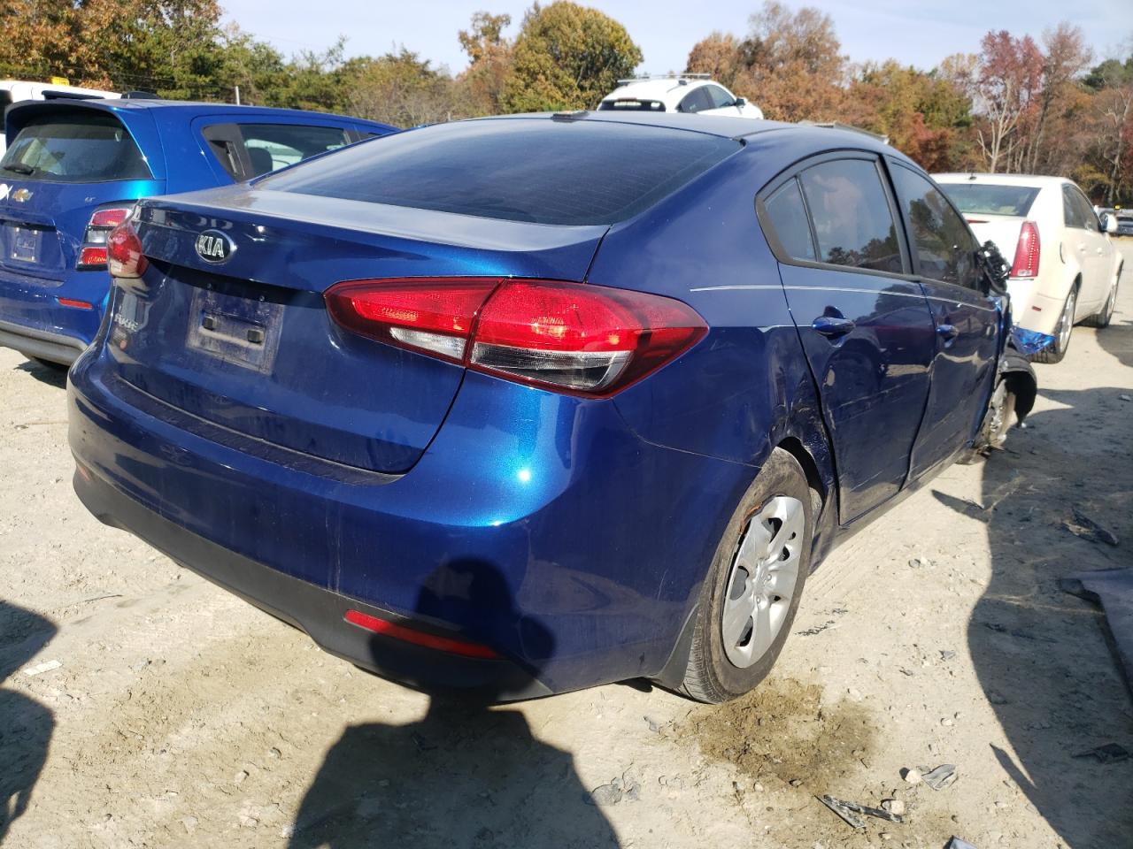 Photo 4 from auction – 2018 KIA FORTE LX with VIN 3KPFK4A7XJE254976