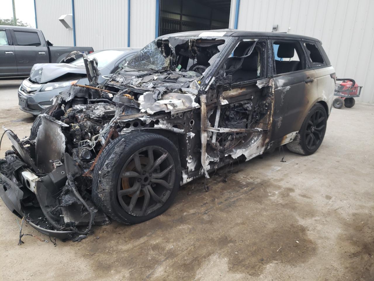 Photo 9 from auction – 2016 LAND ROVER RANGE ROVE with VIN SALWR2PF0GA588498