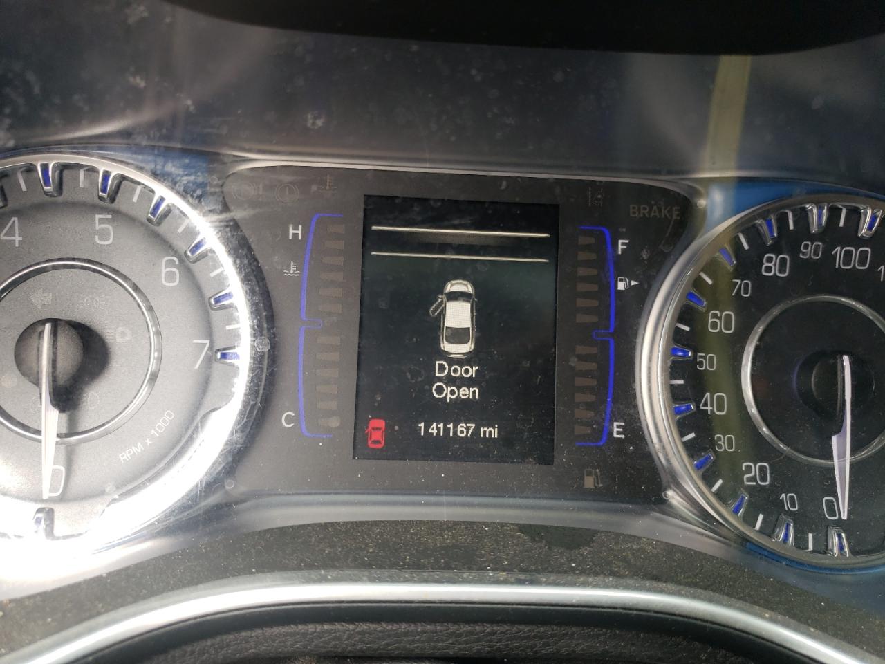 Photo 8 from auction – 2015 CHRYSLER 200 LIMITE with VIN 1C3CCCAB4FN738731
