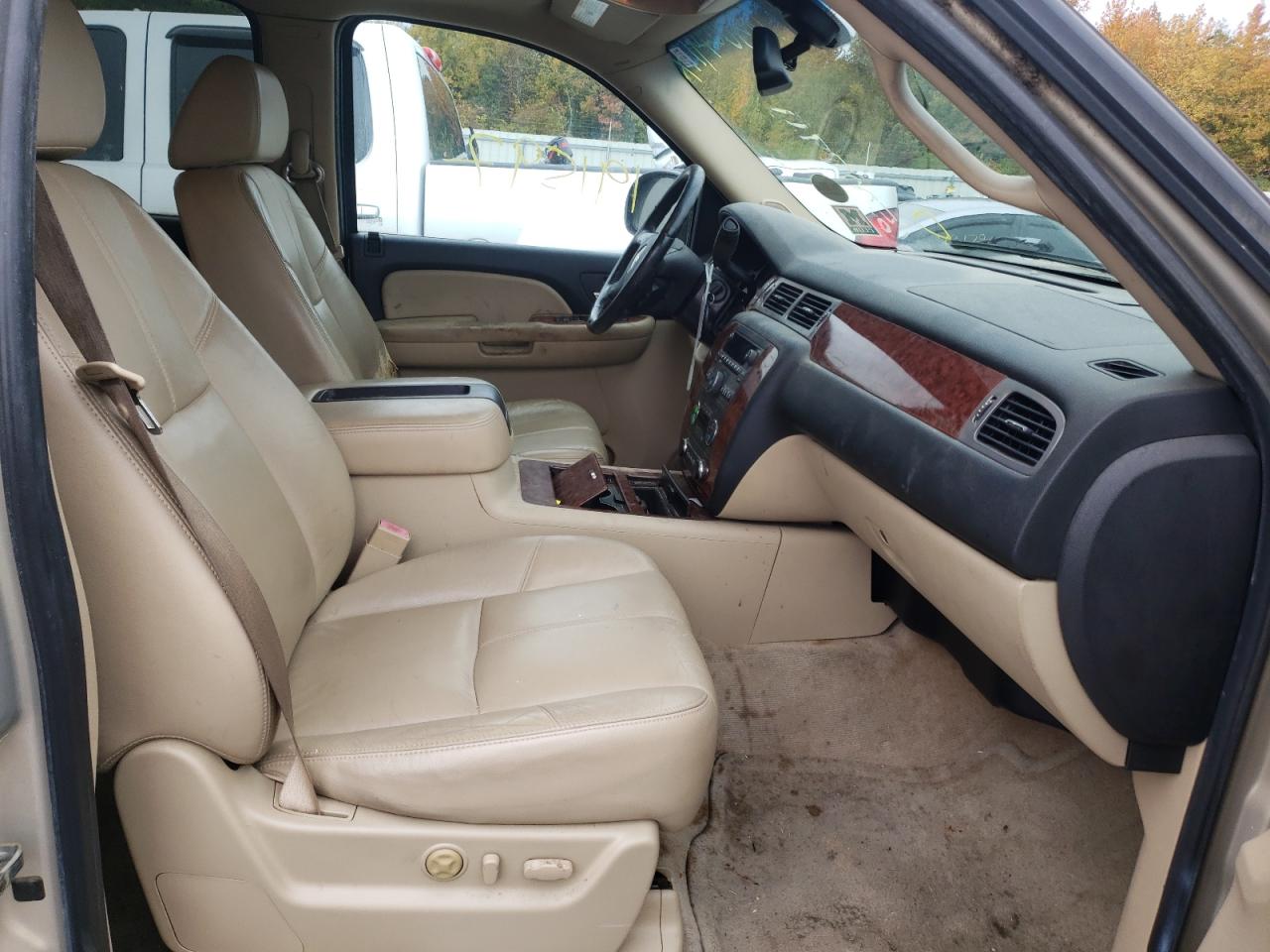 Photo 5 from auction – 2008 CHEVROLET AVALANCHE with VIN 3GNEC12028G192536