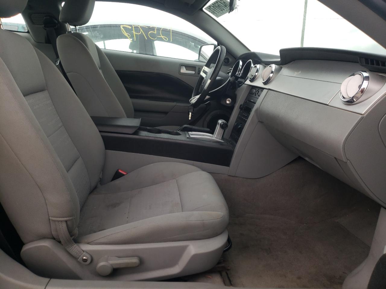 Photo 5 from auction – 2006 FORD MUSTANG with VIN 1ZVFT80N665153728