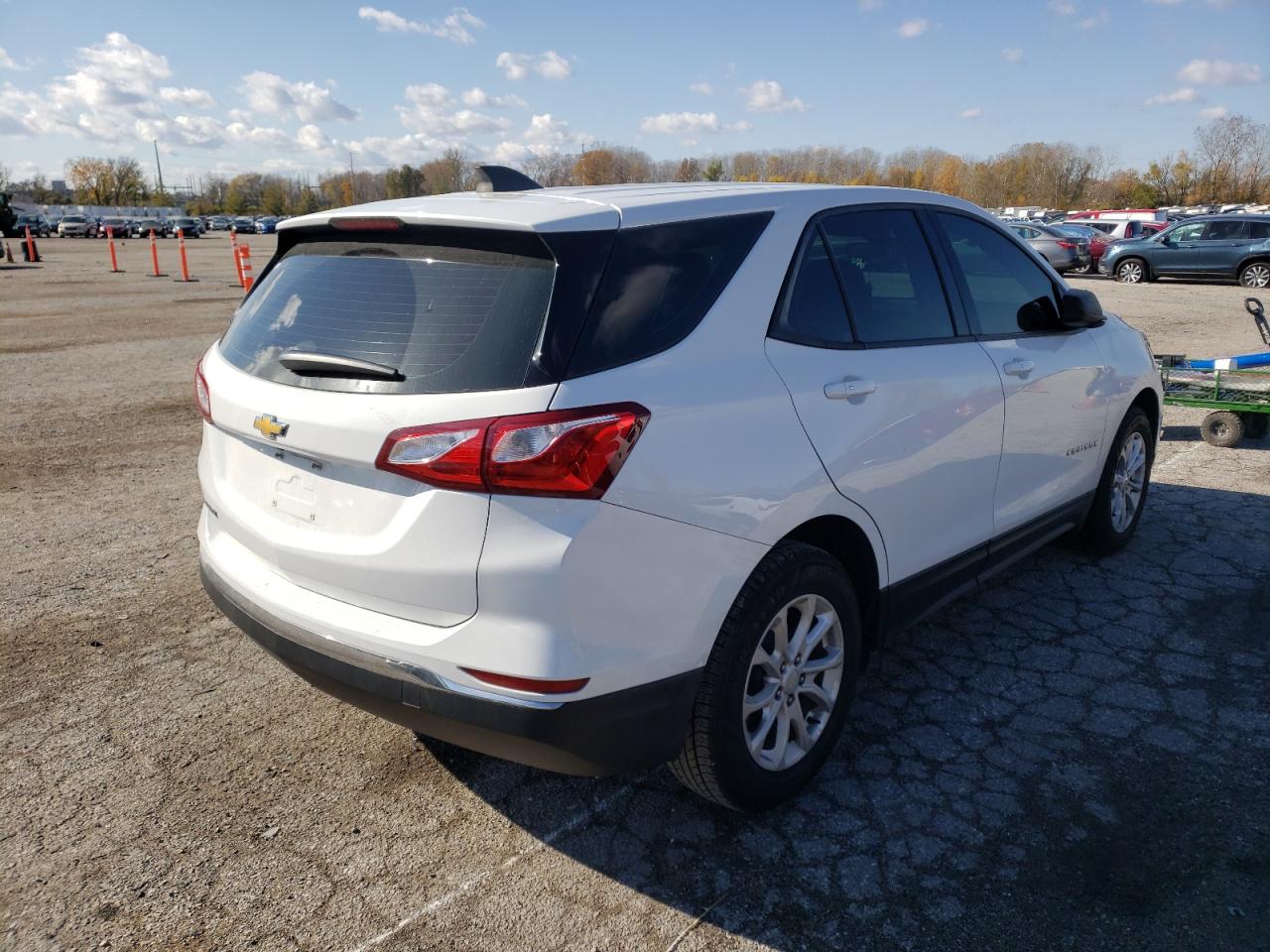 Photo 4 from auction – 2018 CHEVROLET EQUINOX LS with VIN 2GNAXHEV7J6207911