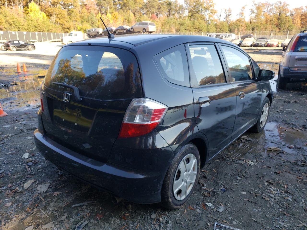 Photo 4 from auction – 2013 HONDA FIT with VIN JHMGE8H3XDC000443