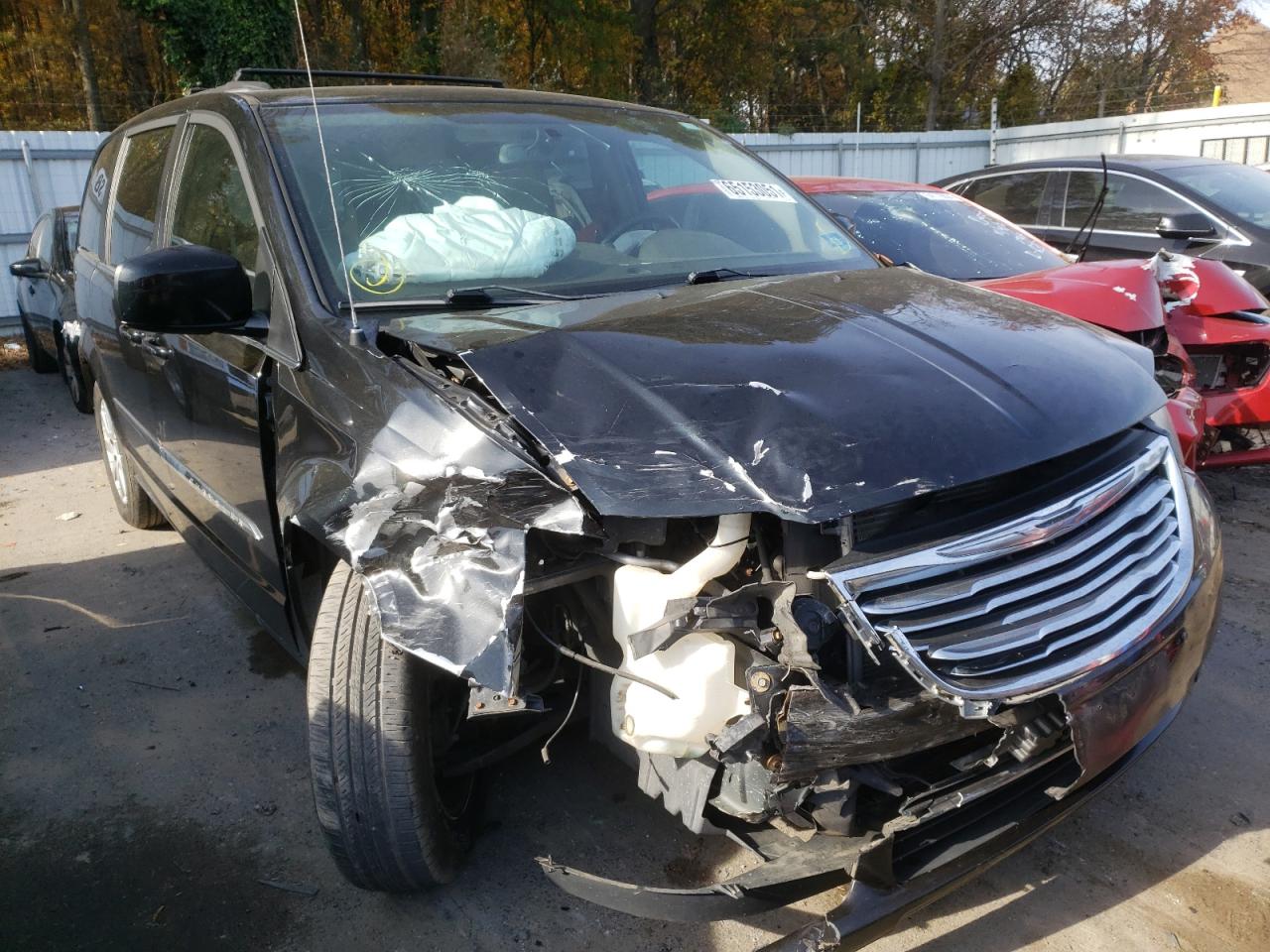 CHRYSLER TOWN & COU 2011 with VIN 2A4RR8DG6BR610300 - Photo from auction