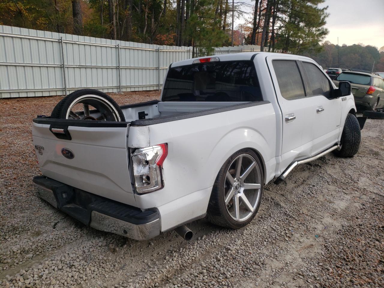 Photo 4 from auction – 2015 FORD F150 SUPER with VIN 1FTEW1CPXFFB56300