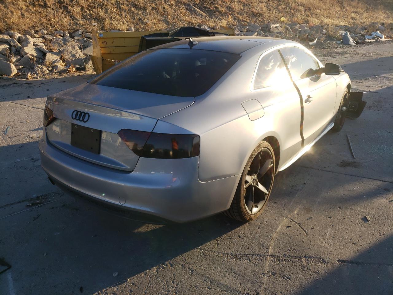 Photo 4 from auction – 2010 AUDI A5 PRESTIG with VIN WAUWFAFR5AA083812