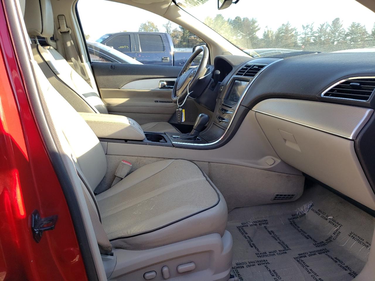 Photo 5 from auction – 2011 LINCOLN MKX with VIN 2LMDJ8JK9BBJ17509