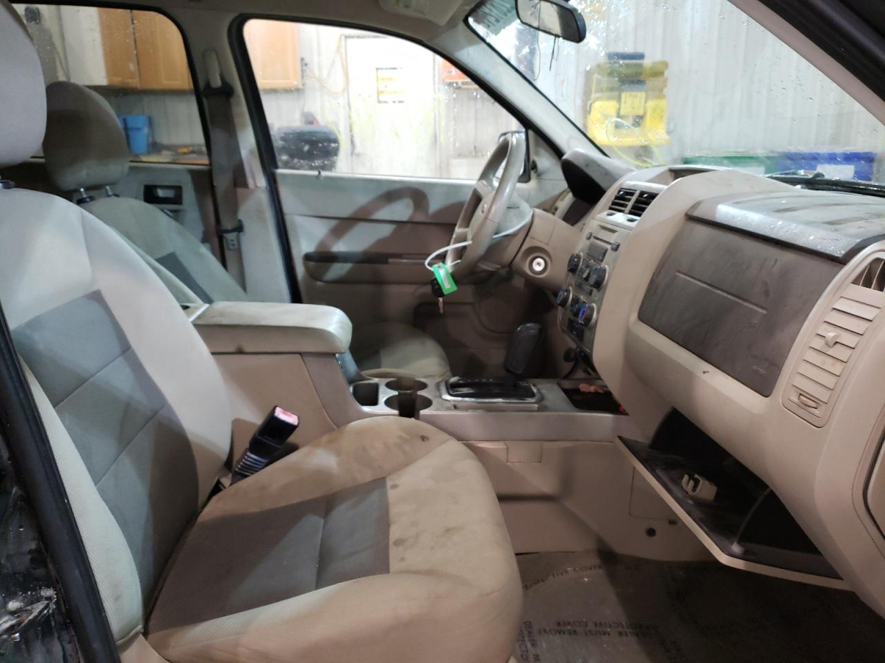 Photo 5 from auction – 2008 FORD ESCAPE XLT with VIN 1FMCU93Z18KA55133