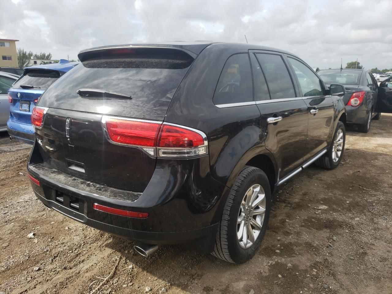 Photo 4 from auction – 2015 LINCOLN MKX with VIN 2LMDJ6JK6FBL20559