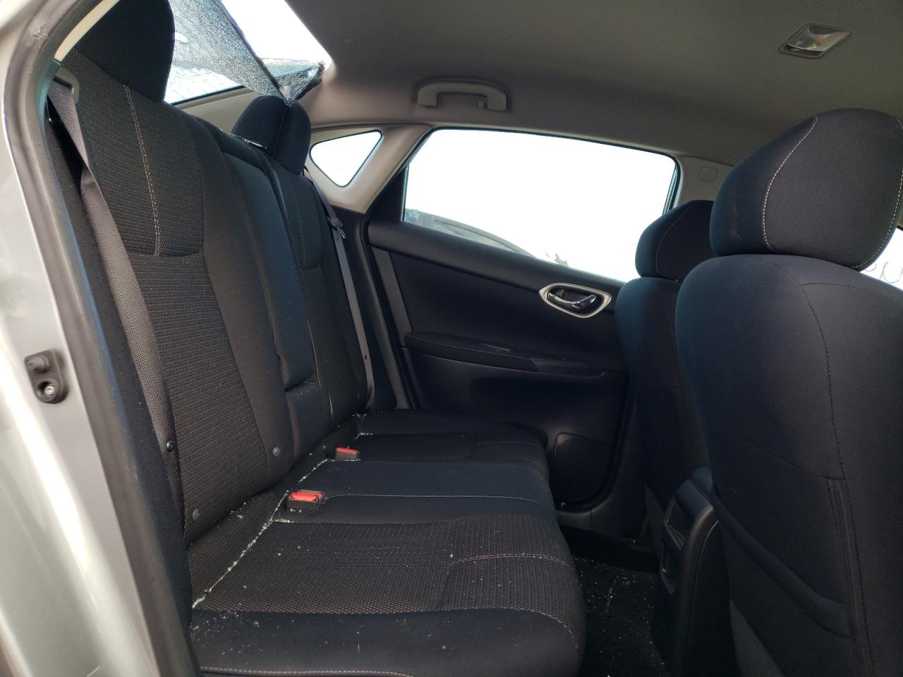 Photo 6 from auction – 2014 NISSAN SENTRA S with VIN 3N1AB7AP1EY341037