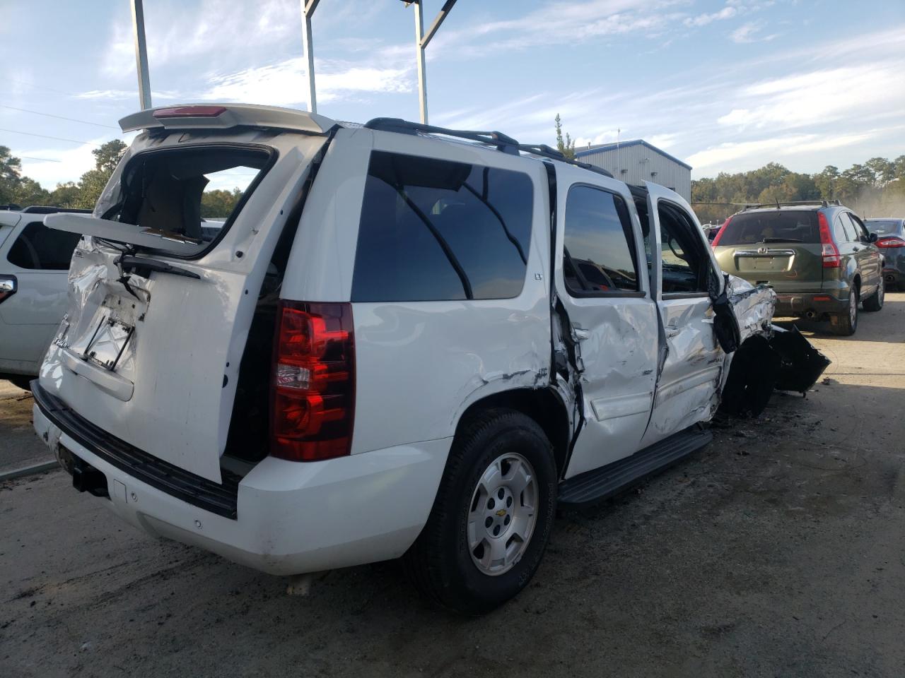 Photo 4 from auction – 2014 CHEVROLET TAHOE C150 with VIN 1GNSCBE08ER198633