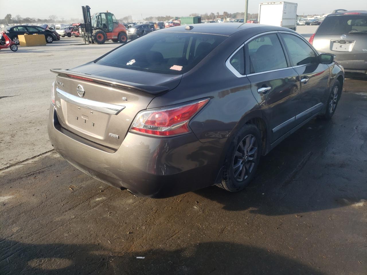 Photo 4 from auction – 2015 NISSAN ALTIMA 2.5 with VIN 1N4AL3AP5FC458624