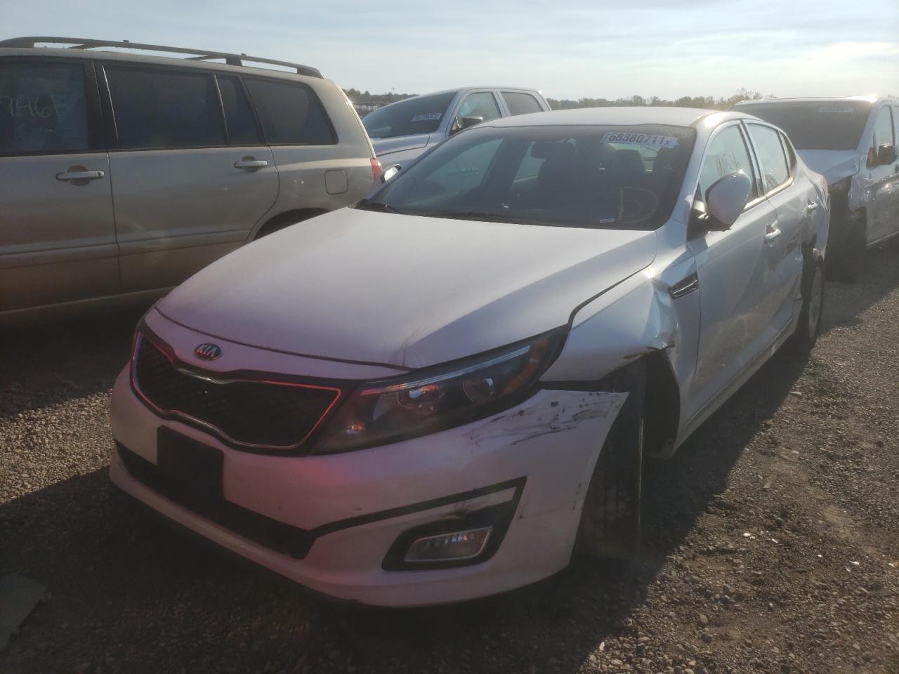 Photo 2 from auction – 2015 KIA OPTIMA LX with VIN KNAGM4A72F5566773