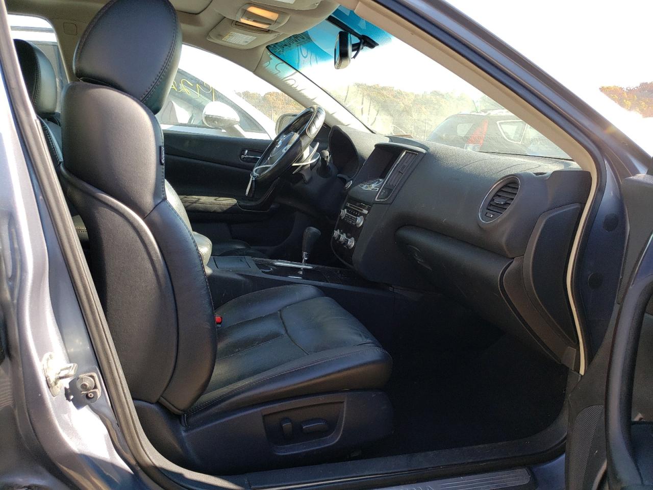Photo 5 from auction – 2012 NISSAN MAXIMA S with VIN 1N4AA5AP2CC837044