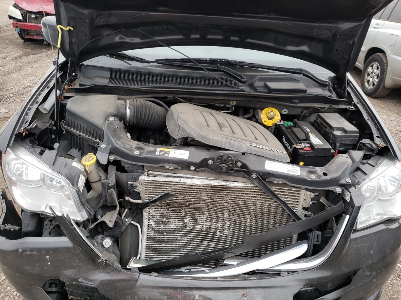 Photo 7 from auction – 2015 CHRYSLER TOWN & COU with VIN 2C4RC1BG0FR562591
