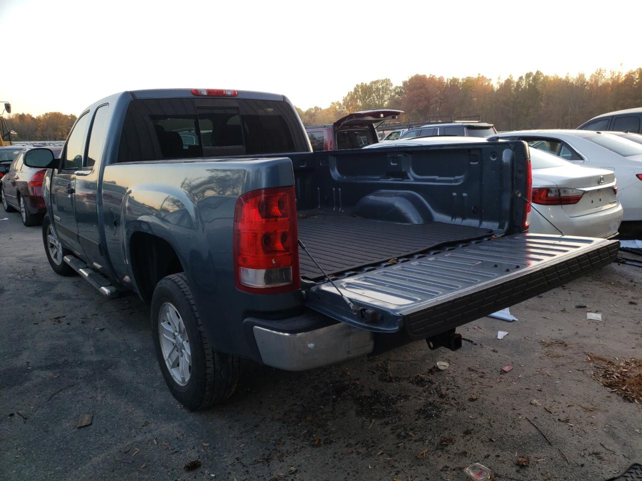 Photo 3 from auction – 2013 GMC SIERRA C15 with VIN 1GTR1VE0XDZ228941