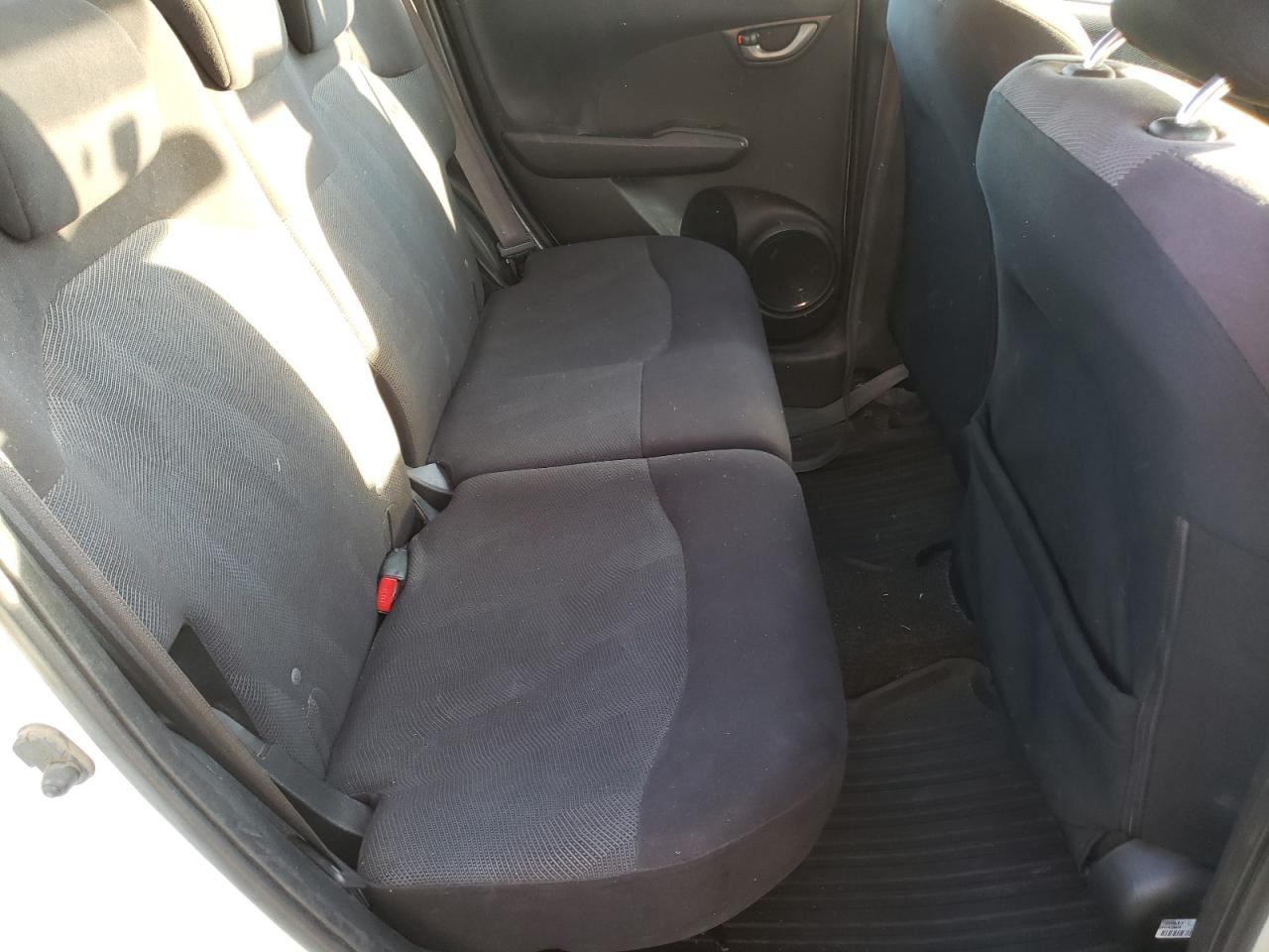 Photo 6 from auction – 2010 HONDA FIT with VIN JHMGE8G45AS018005