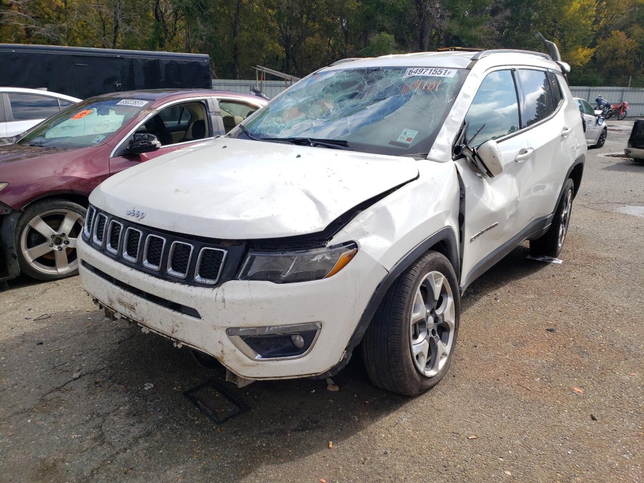 Photo 2 from auction – 2019 JEEP COMPASS LI with VIN 3C4NJDCB4KT619181