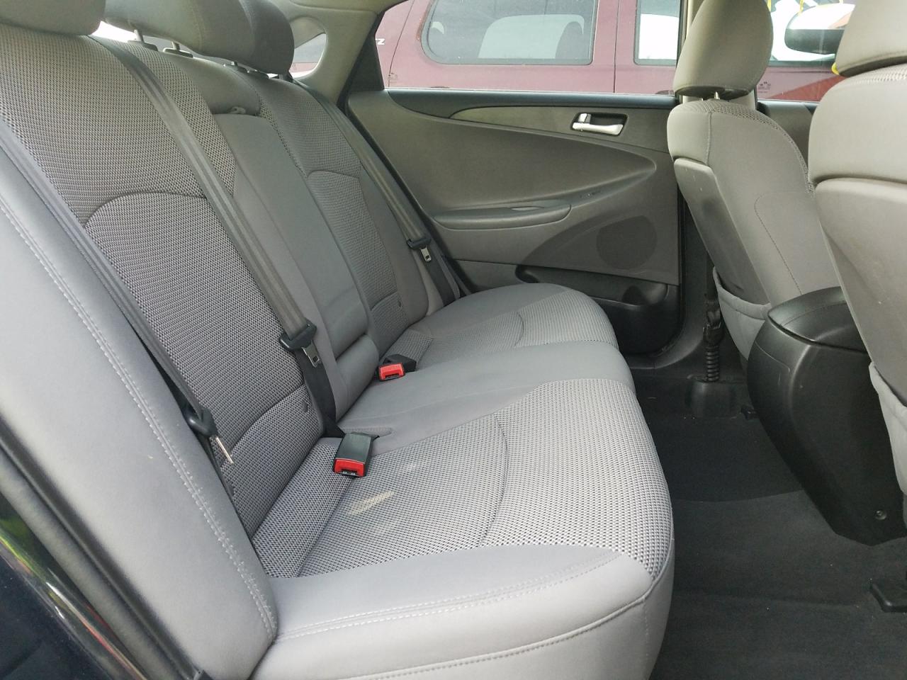 Photo 6 from auction – 2012 HYUNDAI SONATA GLS with VIN 5NPEB4AC9CH480739