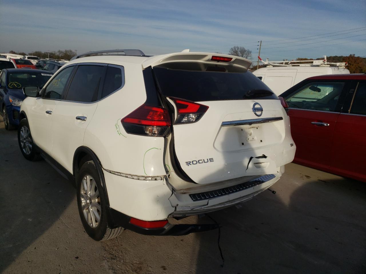 Photo 9 from auction – 2017 NISSAN ROGUE S with VIN KNMAT2MT7HP577896