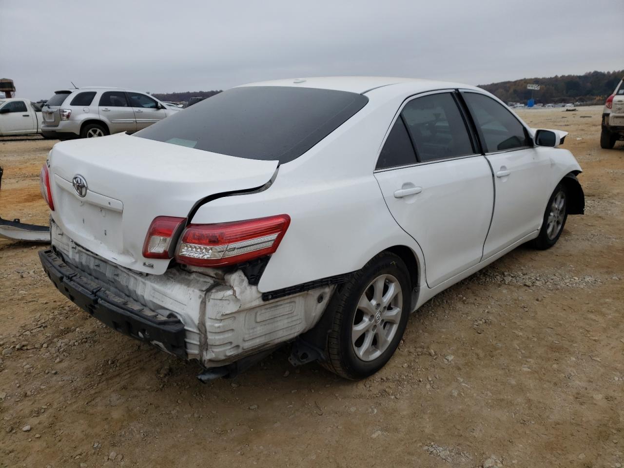 Photo 4 from auction – 2011 TOYOTA CAMRY BASE with VIN 4T1BF3EK6BU628607