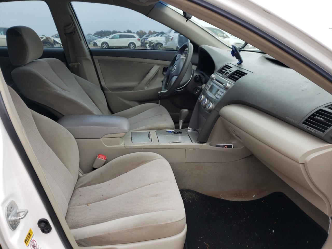 Foto 5 de la subasta – 2011 TOYOTA CAMRY BASE con VIN 4T1BF3EK6BU628607