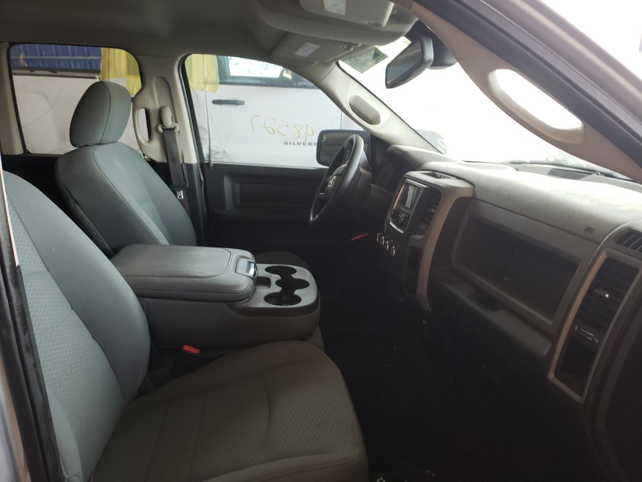 Photo 5 from auction – 2017 RAM 1500 ST with VIN 1C6RR6FT5HS585215
