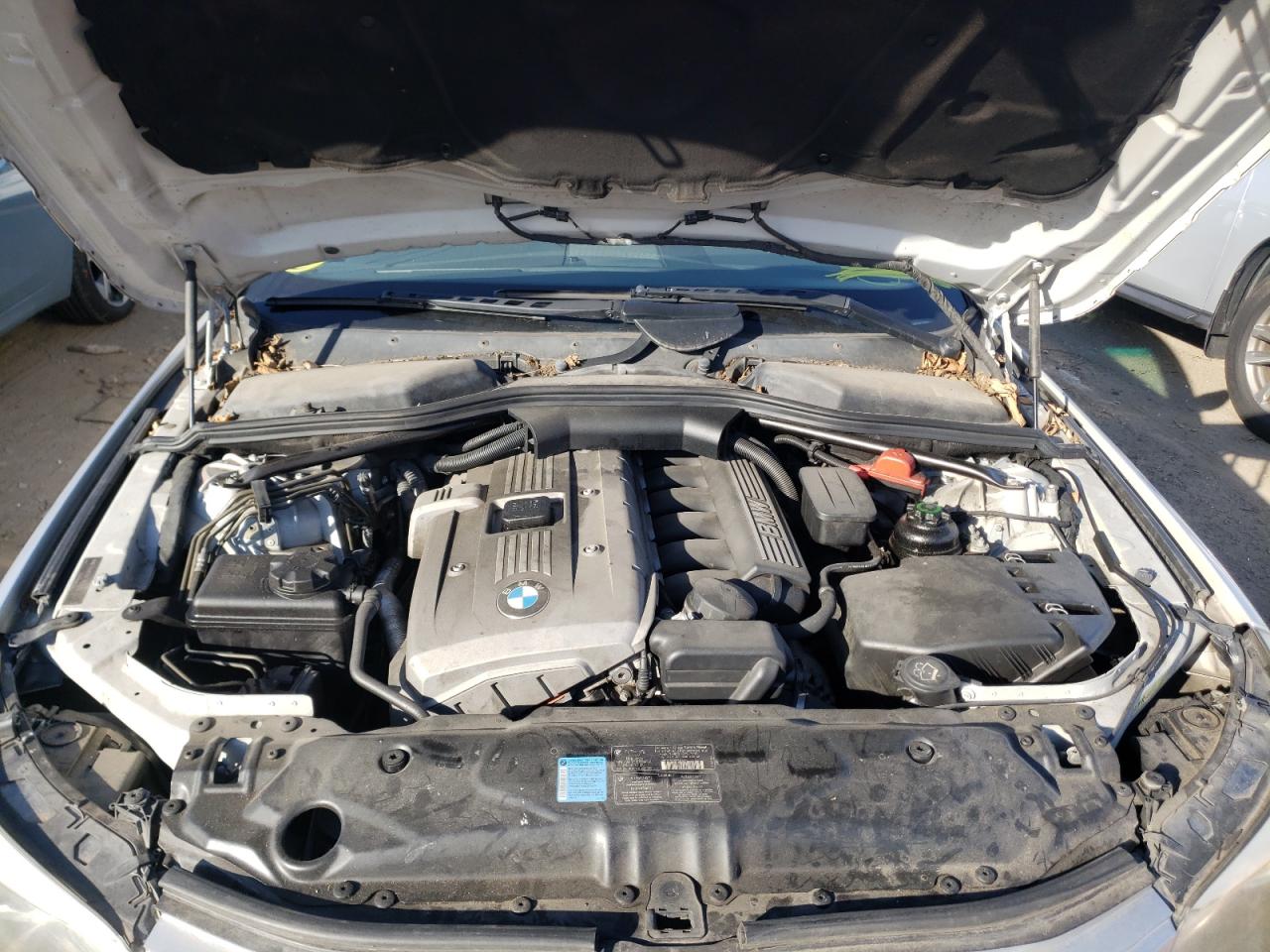 Photo 7 from auction – 2007 BMW 525 I with VIN WBANE535X7CW59267