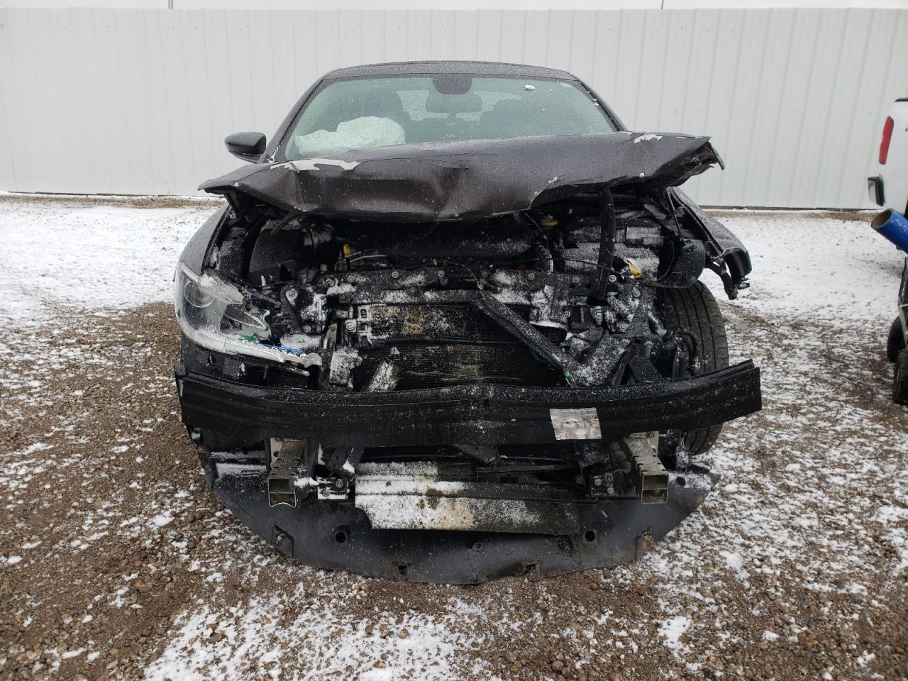 Photo 9 from auction – 2015 CHRYSLER 200 LIMITE with VIN 1C3CCCAB9FN568415