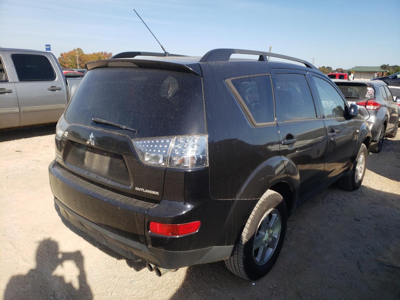 Photo 4 from auction – 2007 MITSUBISHI OUTLANDER with VIN JA4MS31X17Z004616
