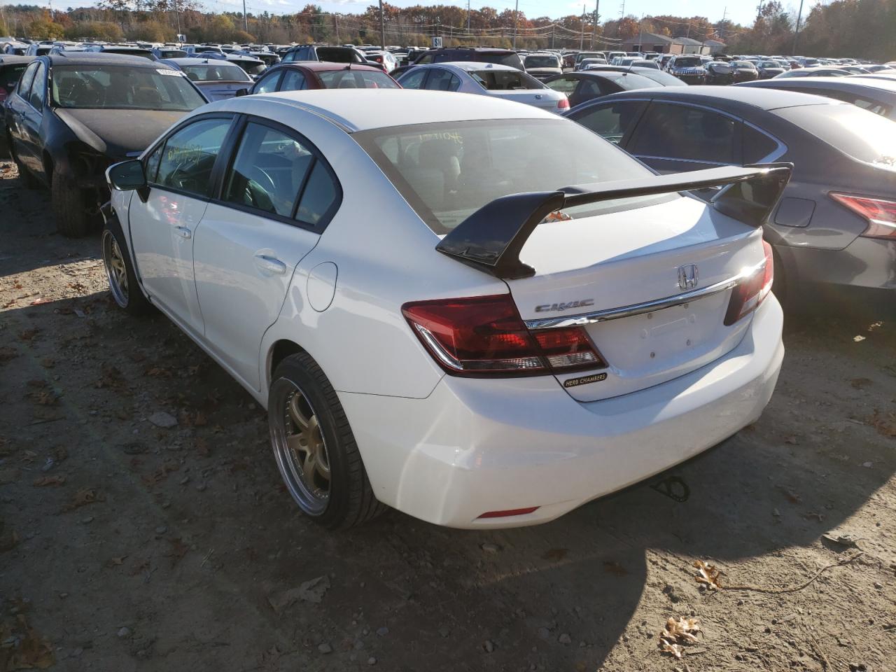 Photo 3 from auction – 2015 HONDA CIVIC LX with VIN 19XFB2F5XFE221947