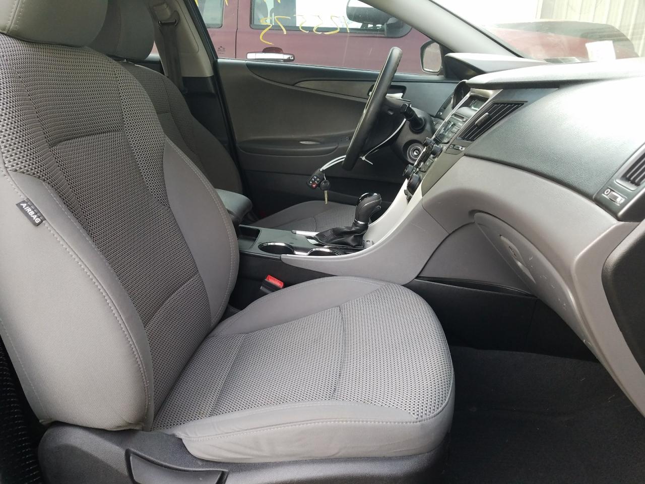Photo 5 from auction – 2012 HYUNDAI SONATA GLS with VIN 5NPEB4AC9CH480739