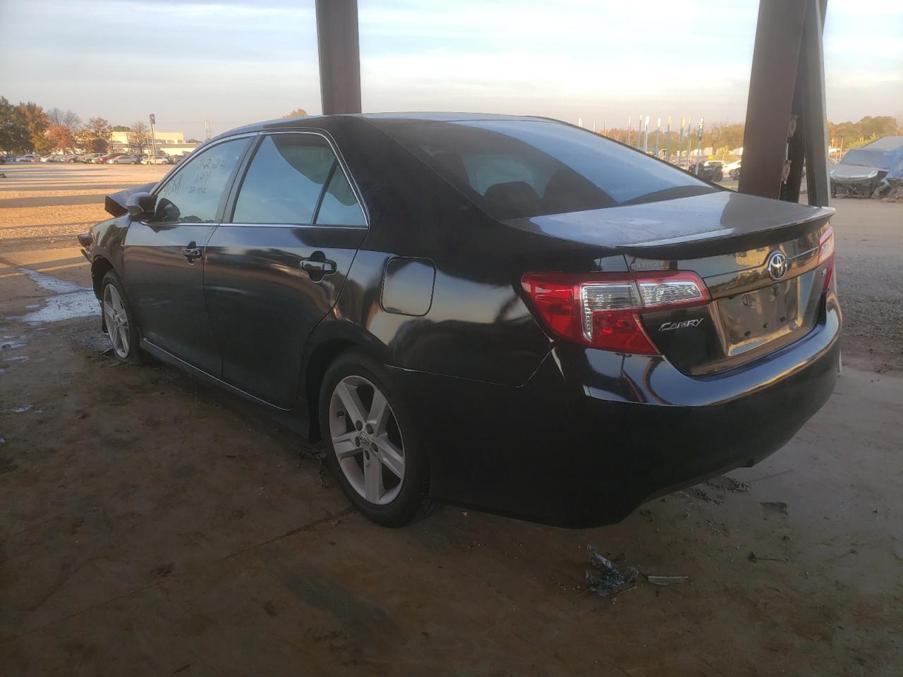 Photo 3 from auction – 2014 TOYOTA CAMRY L with VIN 4T1BF1FK6EU813585