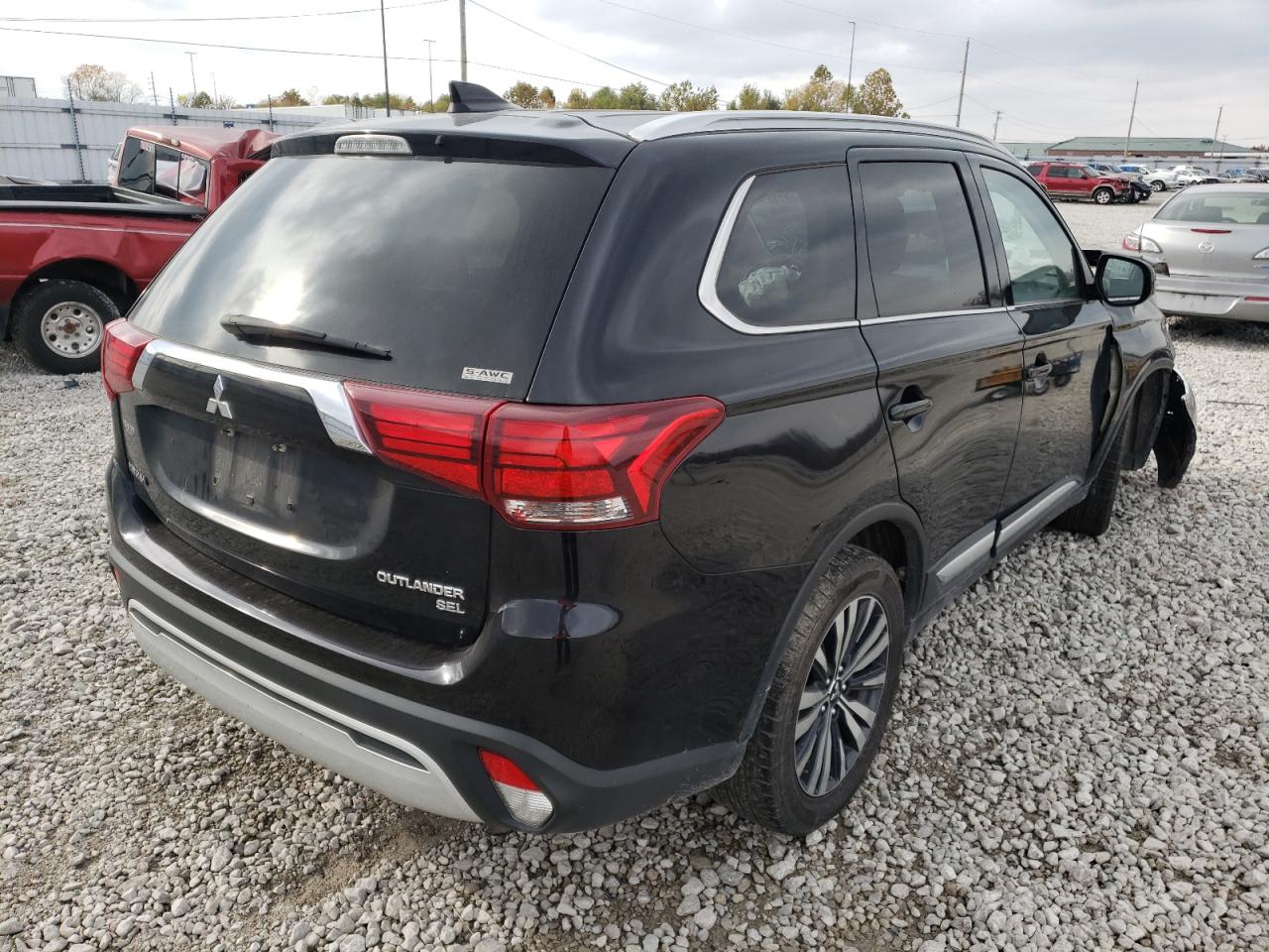 Photo 4 from auction – 2019 MITSUBISHI OUTLANDER with VIN JA4AZ3A38KZ027721
