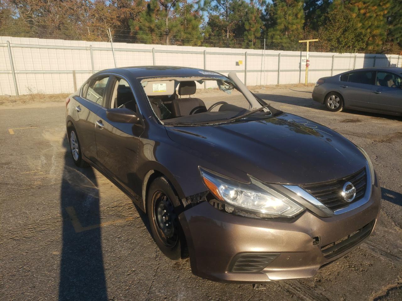 NISSAN ALTIMA 2016 with VIN 1N4AL3AP5GN308325 - Photo from auction