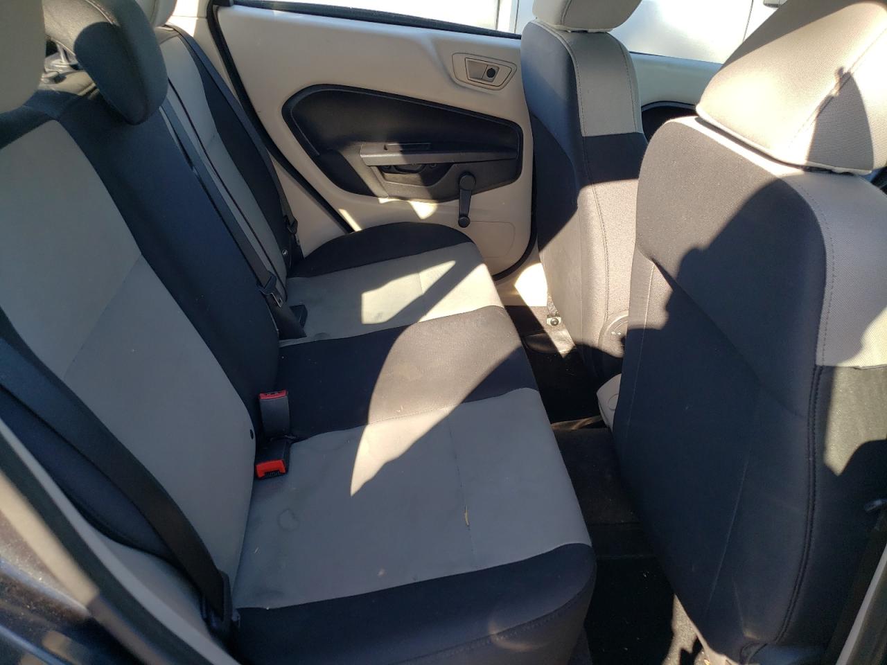 Photo 6 from auction – 2011 FORD FIESTA S with VIN 3FADP4AJ4BM162652