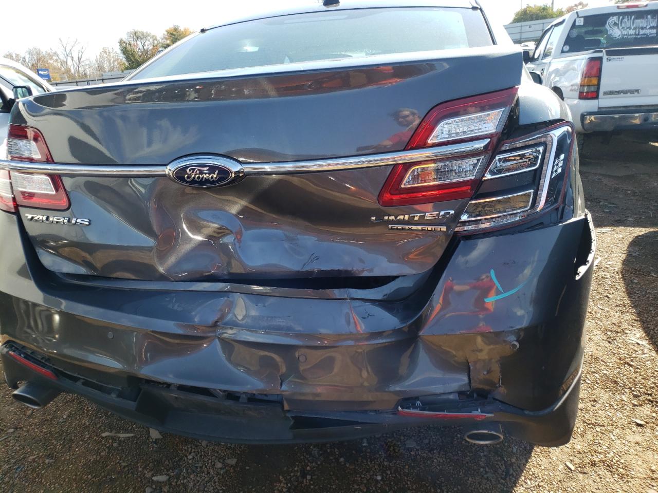 Photo 19 from auction – 2018 FORD TAURUS LIM with VIN 1FAHP2F80JG126266