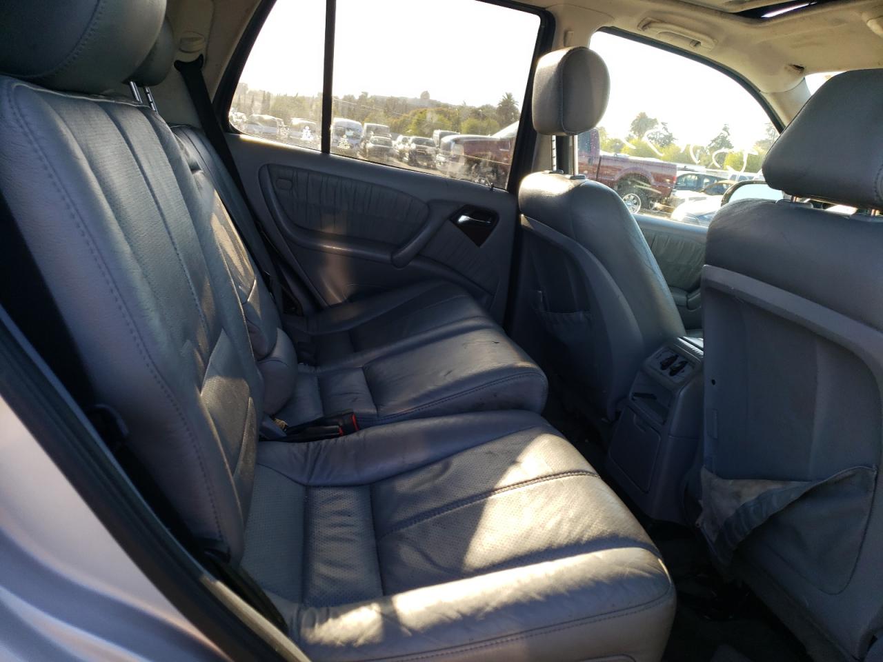Photo 6 from auction – 2001 MERCEDES-BENZ ML 320 with VIN 4JGAB54E21A288922