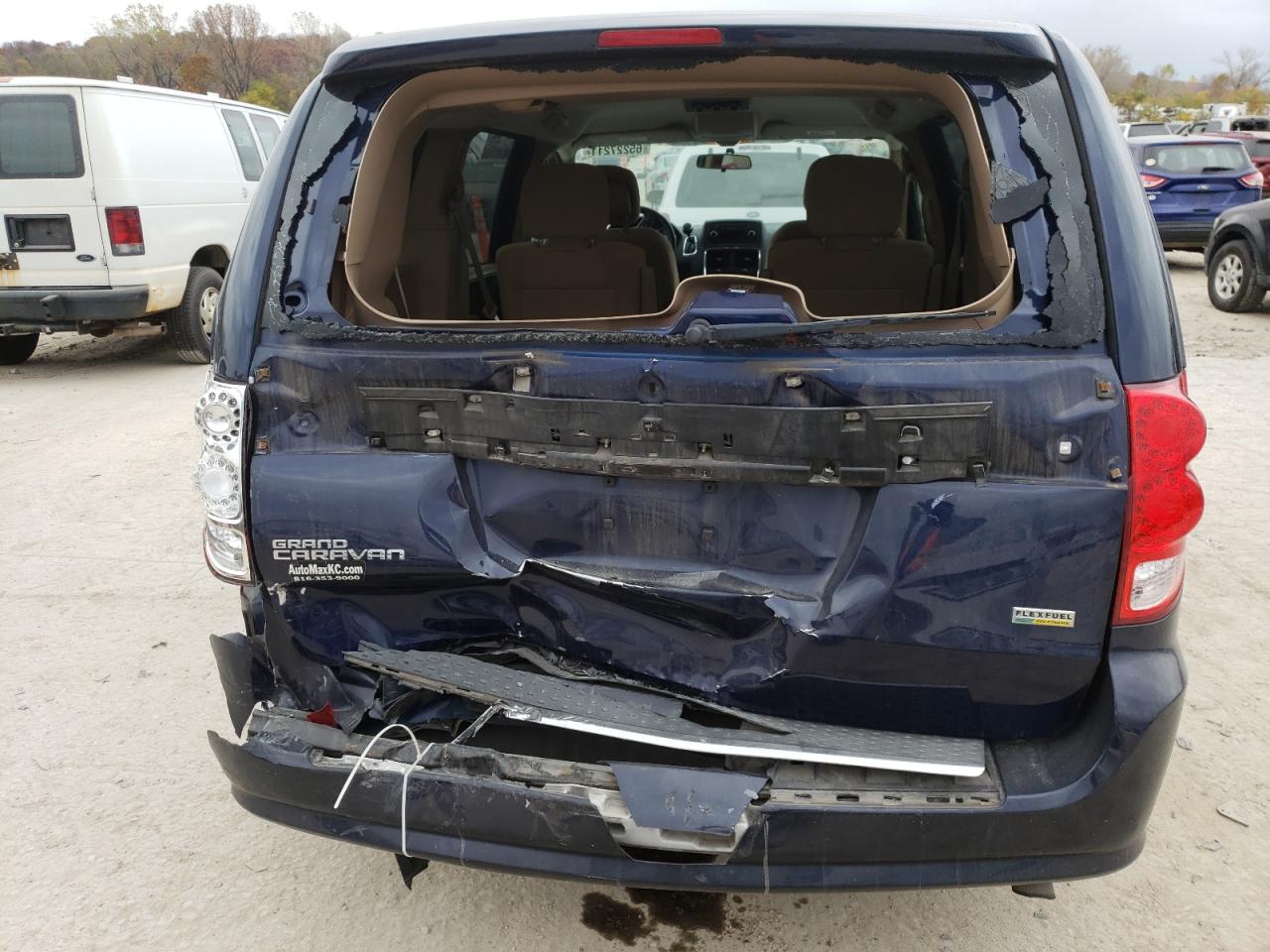 Photo 9 from auction – 2015 DODGE GRAND CARA with VIN 2C4RDGBG6FR658757