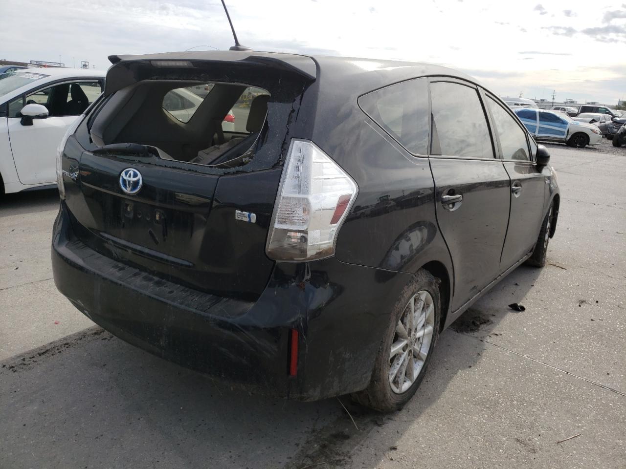 Photo 4 from auction – 2014 TOYOTA PRIUS V with VIN JTDZN3EU6E3337915