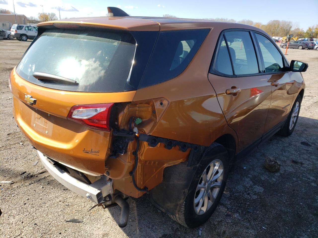 Photo 4 from auction – 2018 CHEVROLET EQUINOX LS with VIN 2GNAXHEV3J6104498