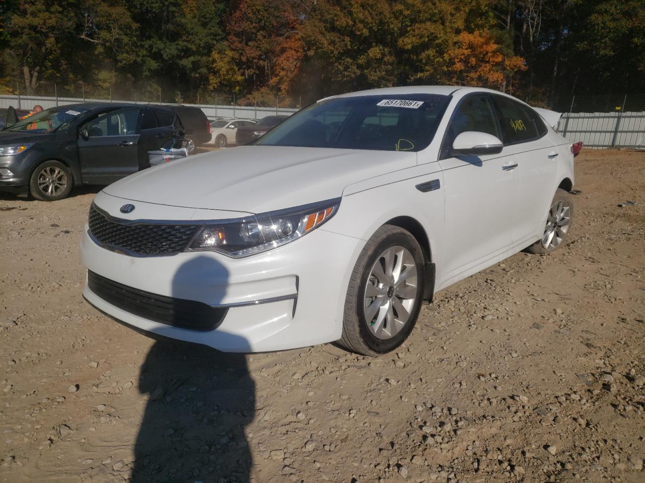 Photo 2 from auction – 2018 KIA OPTIMA EX with VIN 5XXGU4L37JG180402