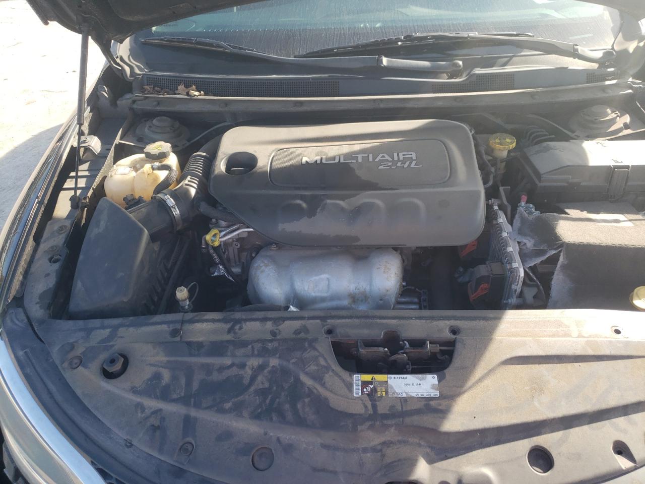 Photo 7 from auction – 2015 CHRYSLER 200 LIMITE with VIN 1C3CCCAB2FN612156
