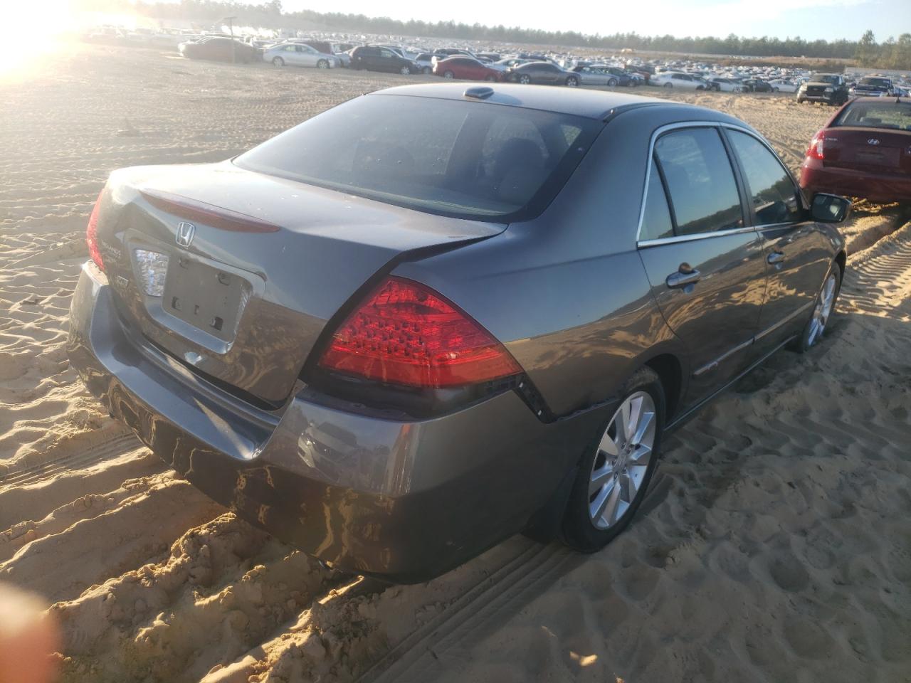 Photo 4 from auction – 2006 HONDA ACCORD EX with VIN 1HGCM66536A033165