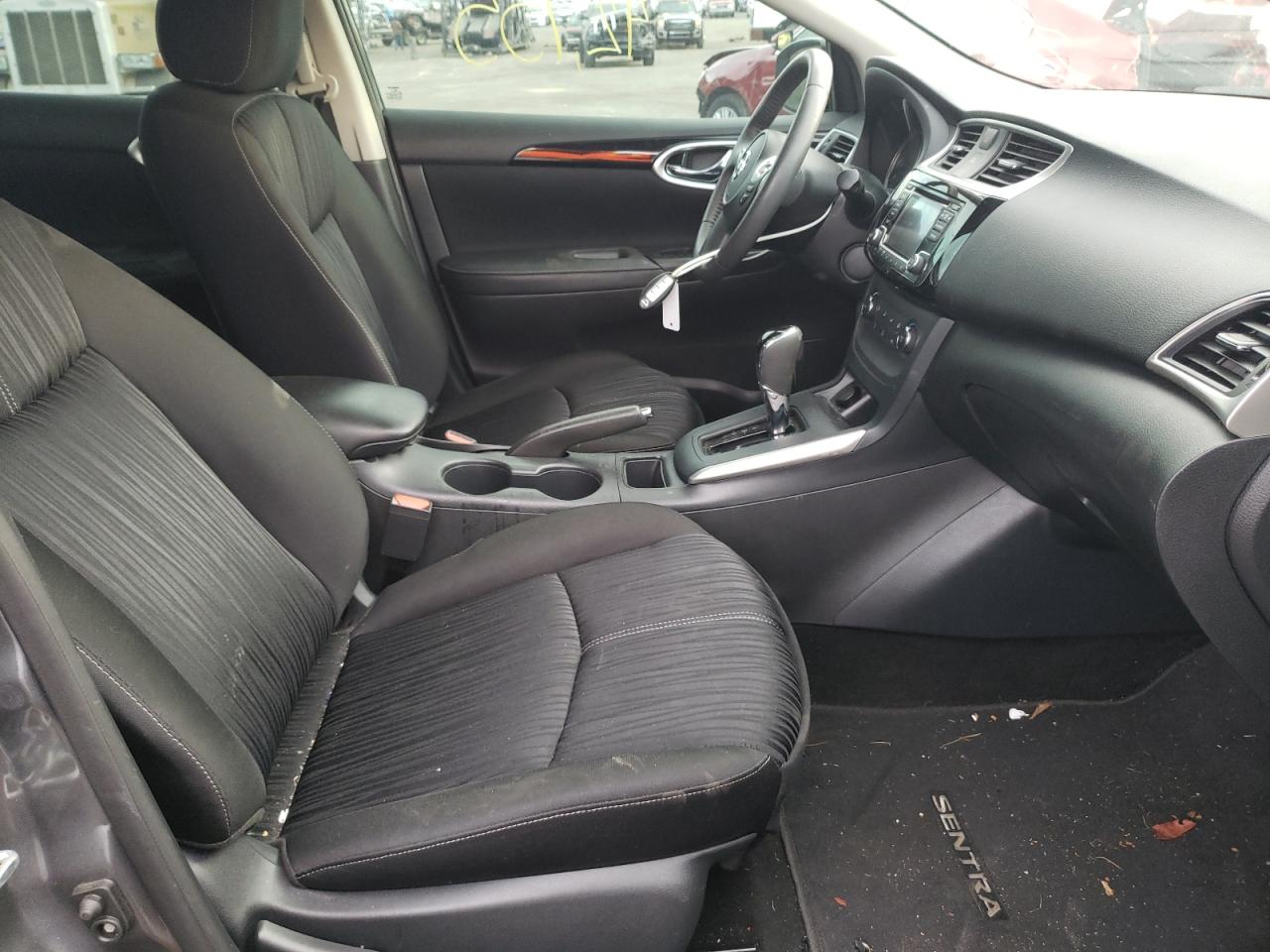 Photo 5 from auction – 2017 NISSAN SENTRA S with VIN 3N1AB7AP8HL719842
